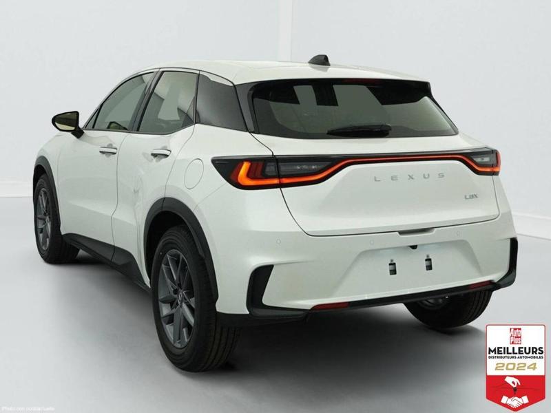 Lexus Lbx 2wd Business