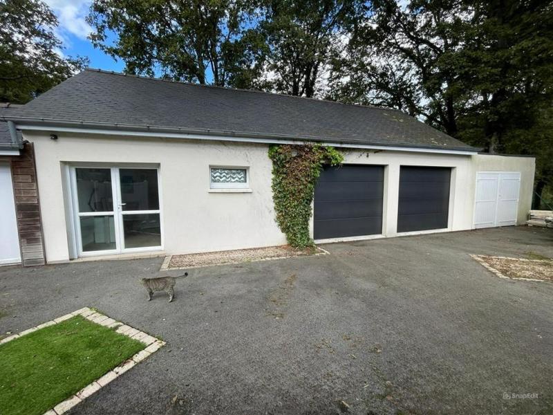 Maison - 180 m² - 10 pièces