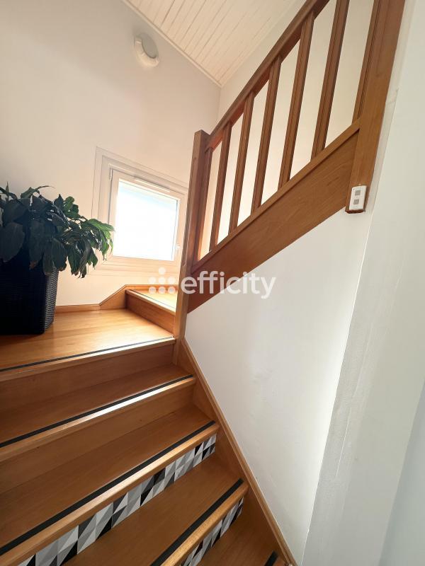 Maison - 135 m² - 7 pièces