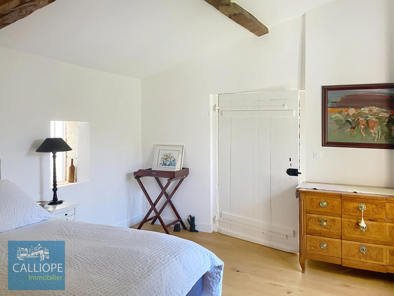 Maison - 230 m² - 7 pièces