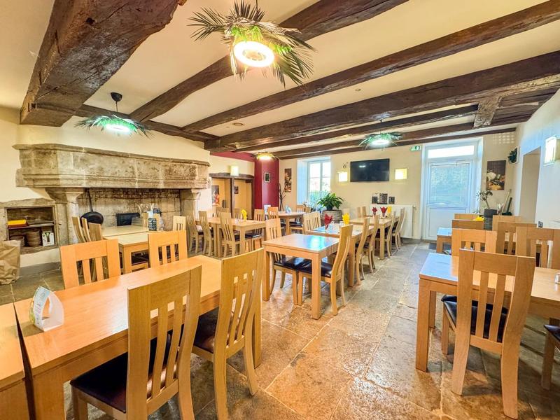 Magasins - 140 m² - 3 pièces