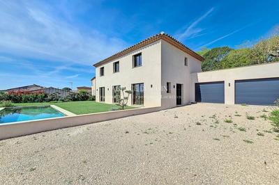 Maison - 175 m² - 6 pièces