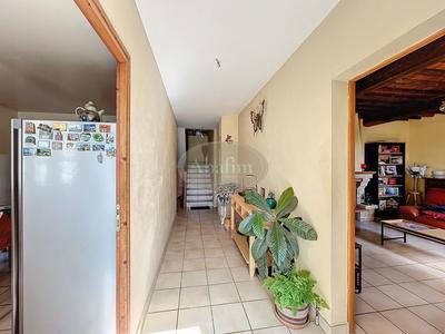 Maison - 210 m² - 8 pièces