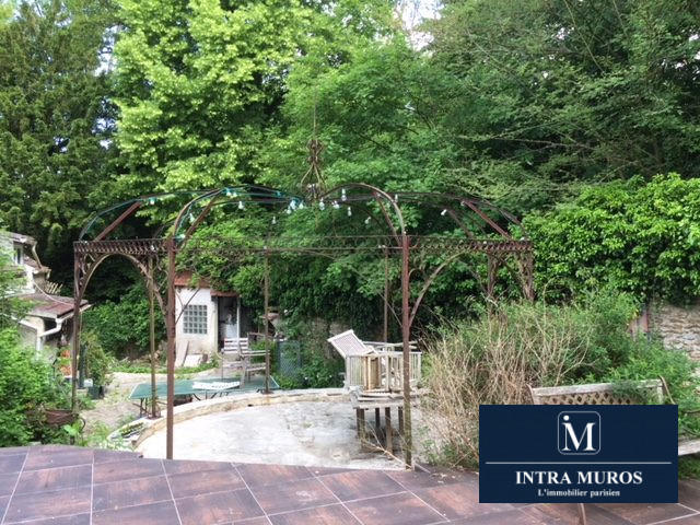 Villa - 360 m² - 6 pièces