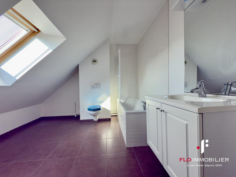 Appartement - 99 m² - 5 pièces