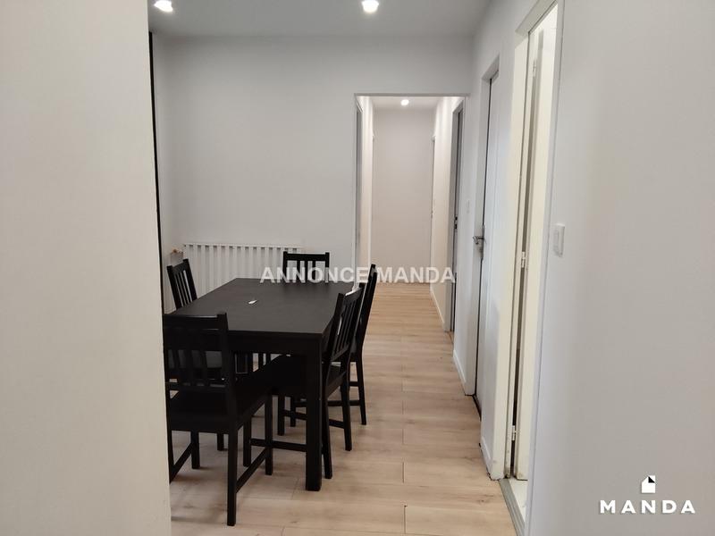 Chambre - 10 m² - 6 pièces