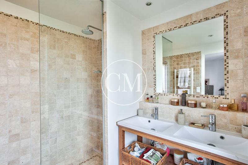 Maison - 169 m² - 7 pièces