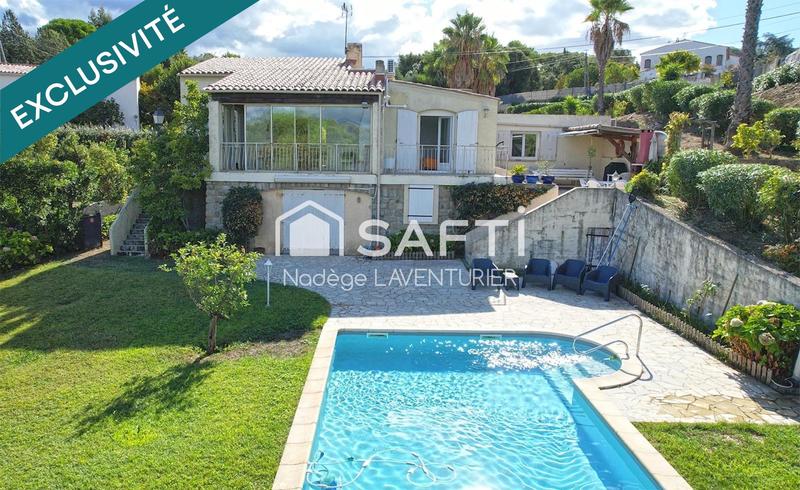 Villa - 357 m² - 8 pièces