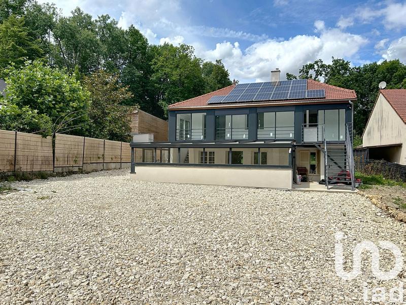 Maison - 168 m² - 5 pièces