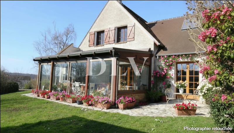 Maison - 220 m² - 8 pièces