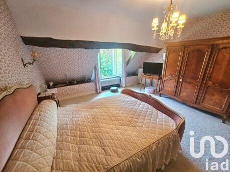 Maison - 212 m² - 7 pièces