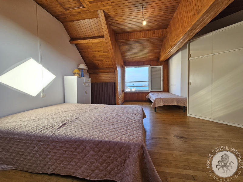 Maison - 93 m² - 6 pièces