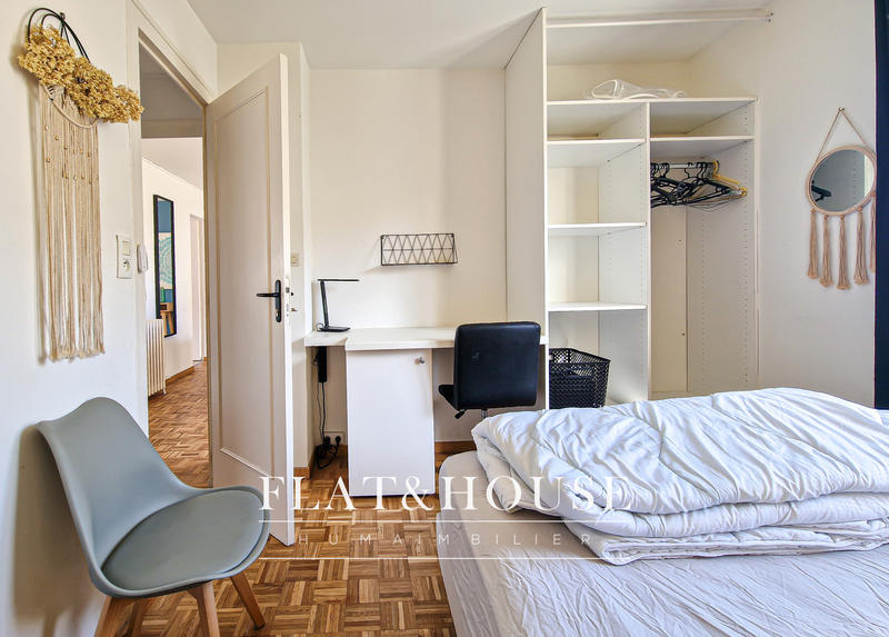 Appartement - 77 m² - 5 pièces