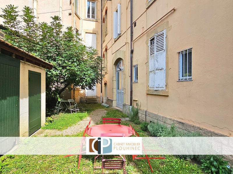 Appartement - 99 m² - 4 pièces