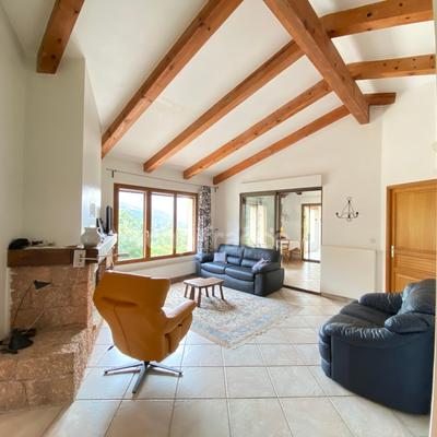 Maison - 89 m² - 3 pièces