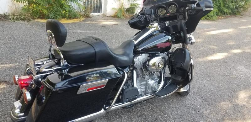 Harley Davidson Electra glide std 1590