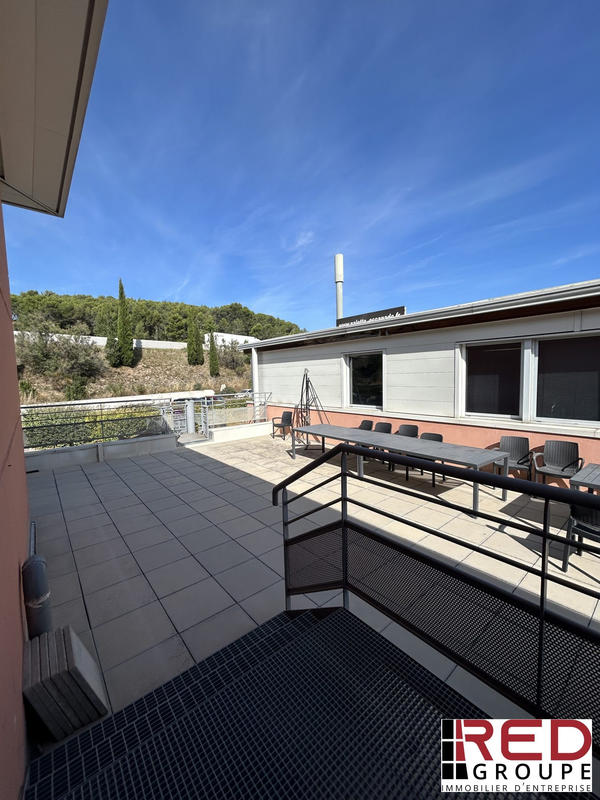 Bureau - 45 m² - 2 pièces