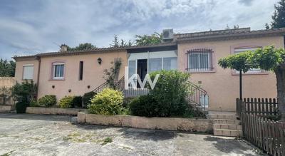 Maison - 177 m² - 7 pièces