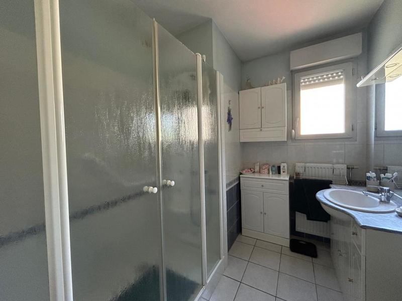 Appartement - 100 m² - 4 pièces