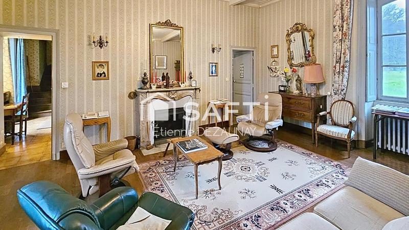 Propriété - 420 m² - 13 pièces