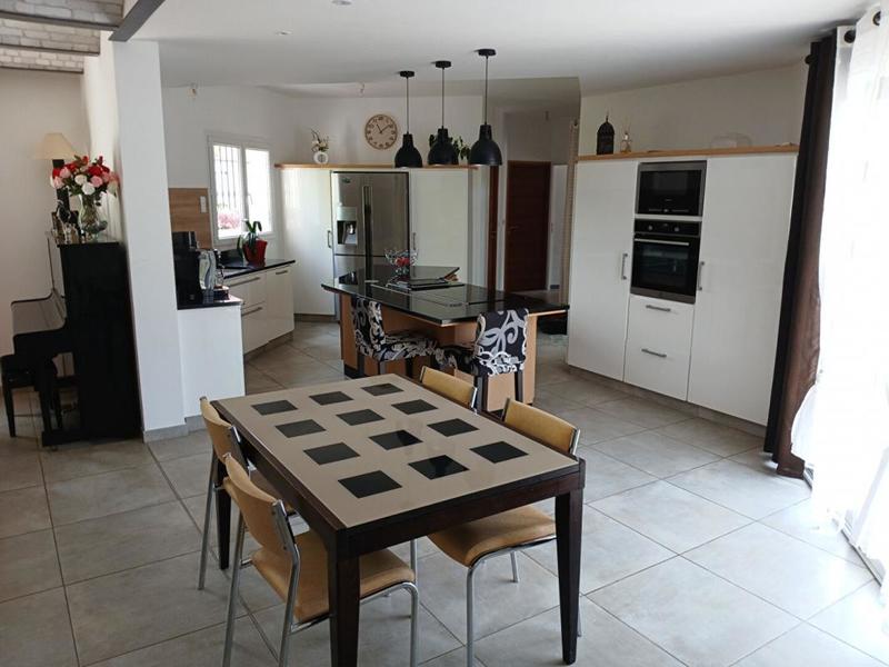 Demeure - 350 m² - 15 pièces