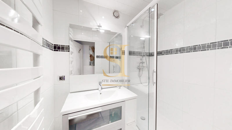 Appartement - 87 m² - 4 pièces