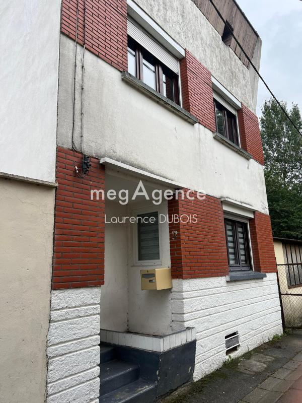 Maison - 98 m² - 5 pièces