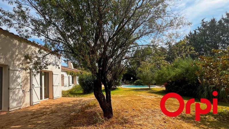 Villa - 223 m² - 8 pièces