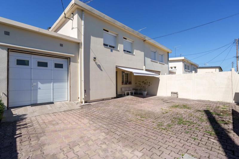 Maison - 150 m² - 5 pièces