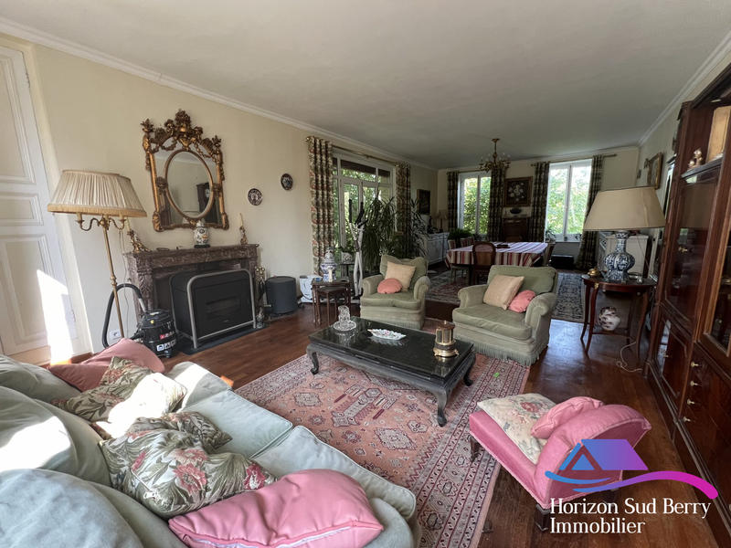 Maison - 212 m² - 7 pièces