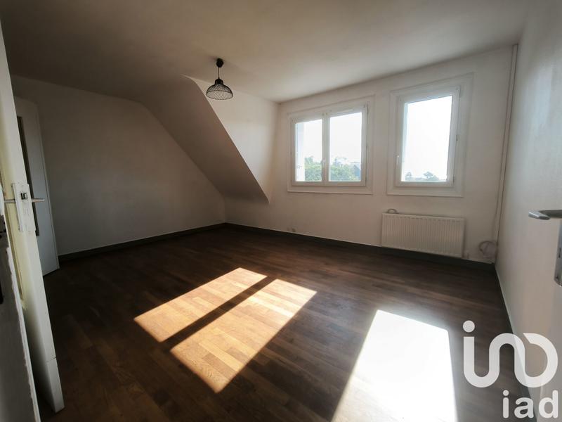 Maison - 208 m² - 10 pièces