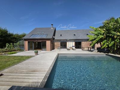 Propriété - 210 m² - 7 pièces