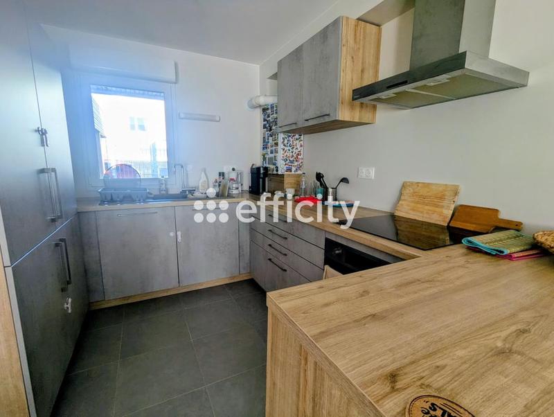 Maison - 95 m² - 5 pièces