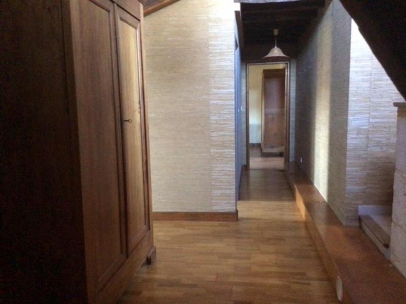 Maison - 305 m² - 12 pièces