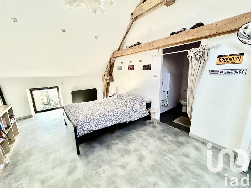 Maison - 235 m² - 12 pièces