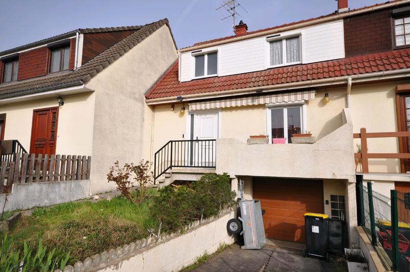 Maison - 84 m² - 5 pièces