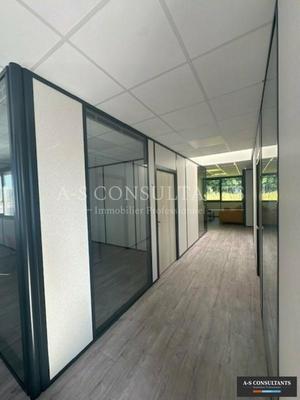 Bureau - 630 m²