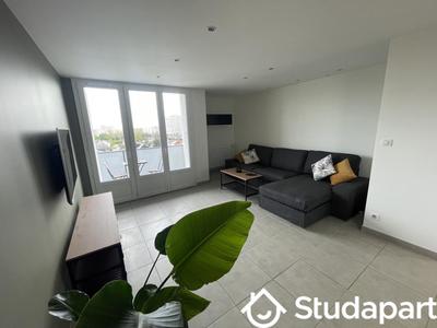 Appartement - 84 m² - 4 pièces