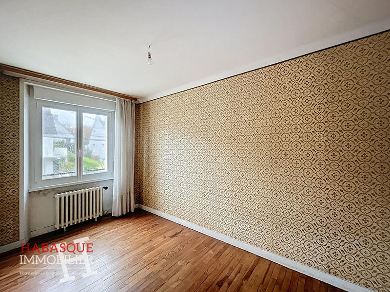 Maison - 99 m² - 5 pièces