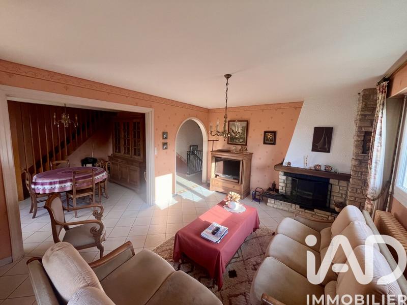 Maison - 104 m² - 6 pièces