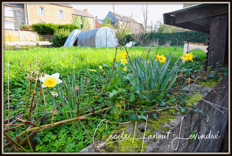 Maison - 202 m² - 9 pièces