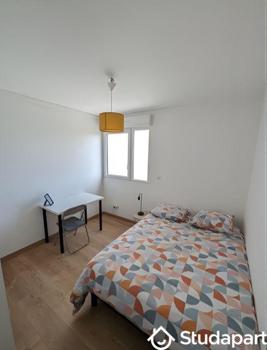 Chambre - 10 m² - 1 pièce
