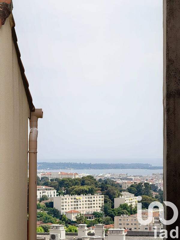 Appartement - 97 m² - 4 pièces