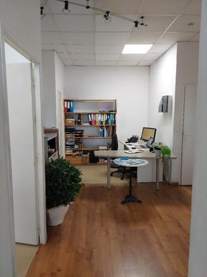 Bureau - 63 m² - 5 pièces