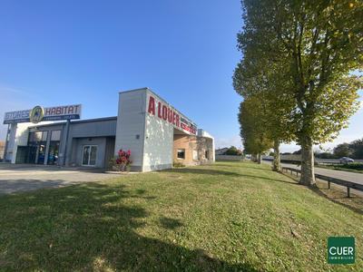 Local commercial - 209 m² - 5 pièces