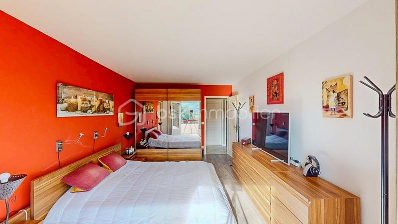 Maison - 311 m² - 10 pièces