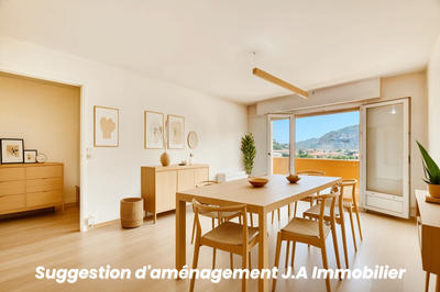 Appartement - 80 m² - 4 pièces