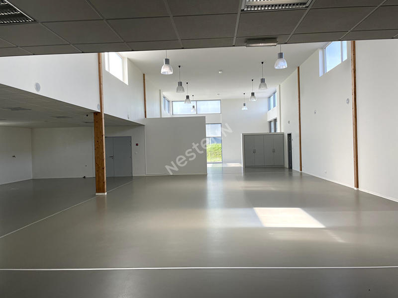 Local d'activité / Entrepôt - 476 m²