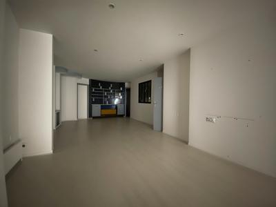 Local commercial - 82 m²