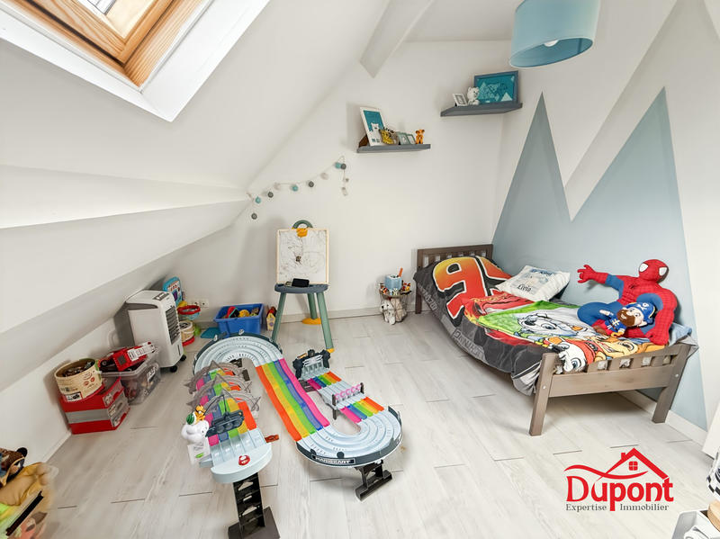 Maison - 80 m² - 5 pièces